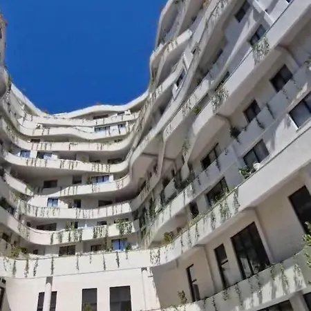 Appartement Elegant Escape At Spring Tirana
